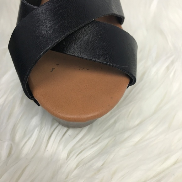 Breckelle's Renee Chunky High Heel Platform Sandle - Picture 8 of 8